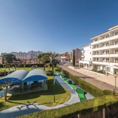 Apartamento 100m De La Playa Apartment