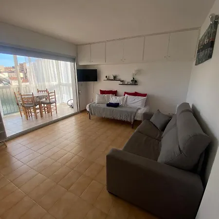 Apartamento 100m De La Playa * Roses
